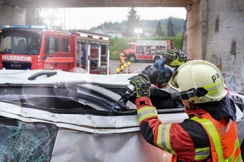 PIŁA SZABLASTA AKUMULATOROWA GSA 18V-32 0*AH PIŁA SZABLASTA AKUMULATOROWA GSA 18V-32 0*AH